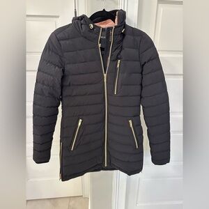 Moose Knuckles Rockcliff Hooded Down Puffer Jacket Women’s XS Gold Hardware EUC